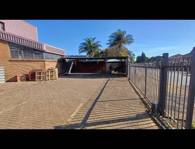 INDUSTRIAL PROPERTY TO RENT IN HENNOPSPARK